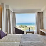 Hipotels Playa La Barrosa - Adults Only