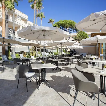 Hipotels Playa La Barrosa - Adults Only فندق شيكلانا دي لا فرونتيرا
